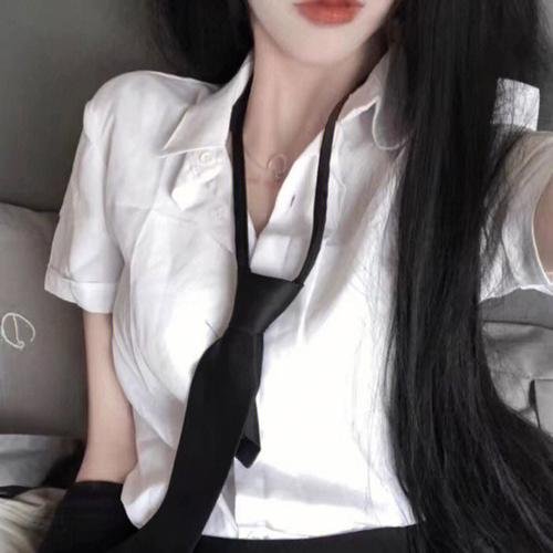 明黄禁色